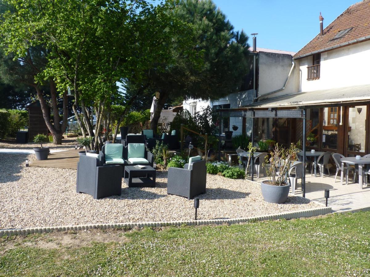 L'Arum Antique Sainte-Catherine-de-Fierbois Экстерьер фото