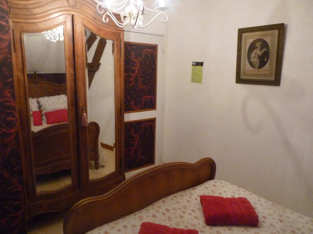 L'Arum Antique Sainte-Catherine-de-Fierbois Экстерьер фото